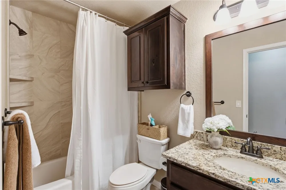 1635 Sun Bay Drive New Braunfels, TX 78130