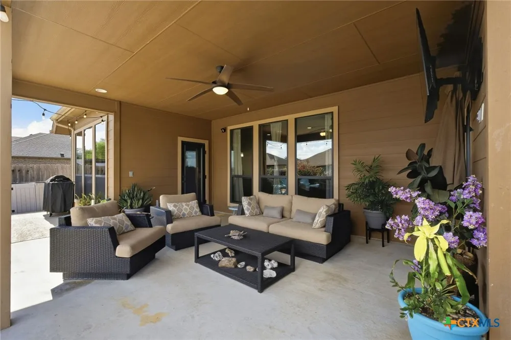 1635 Sun Bay Drive New Braunfels, TX 78130