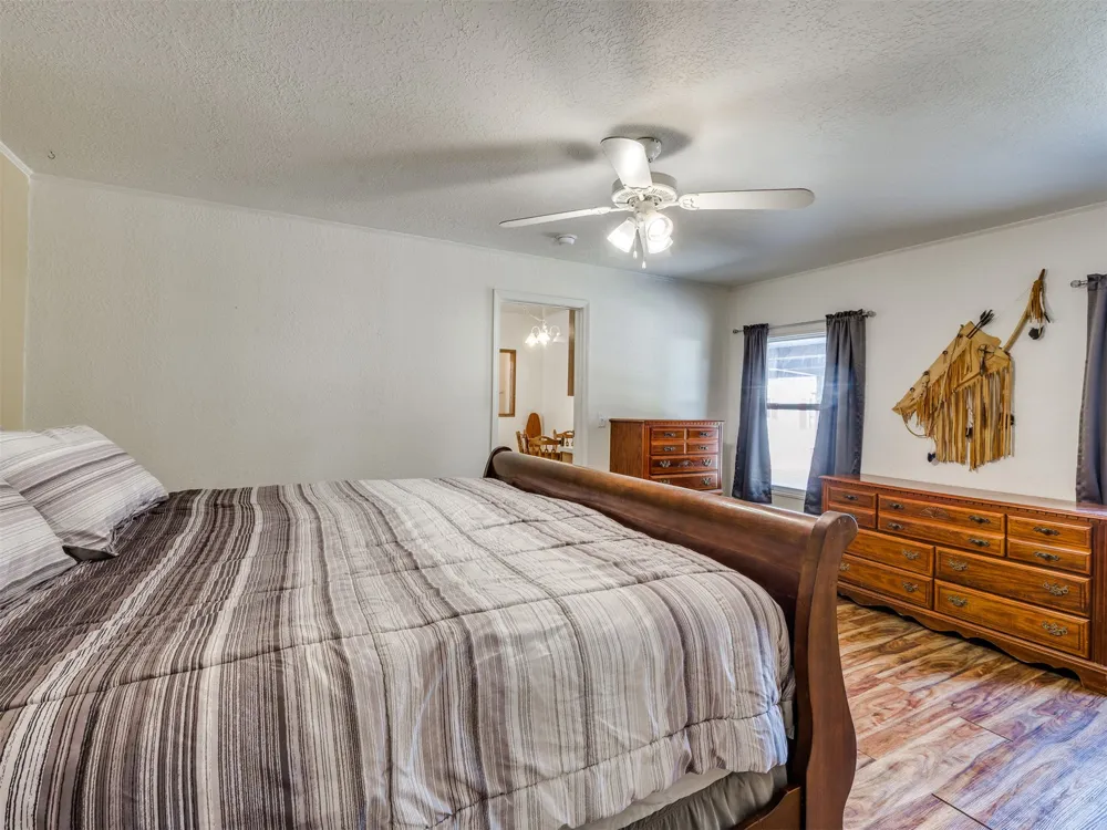 417861 E Branum S Checotah, OK 74426