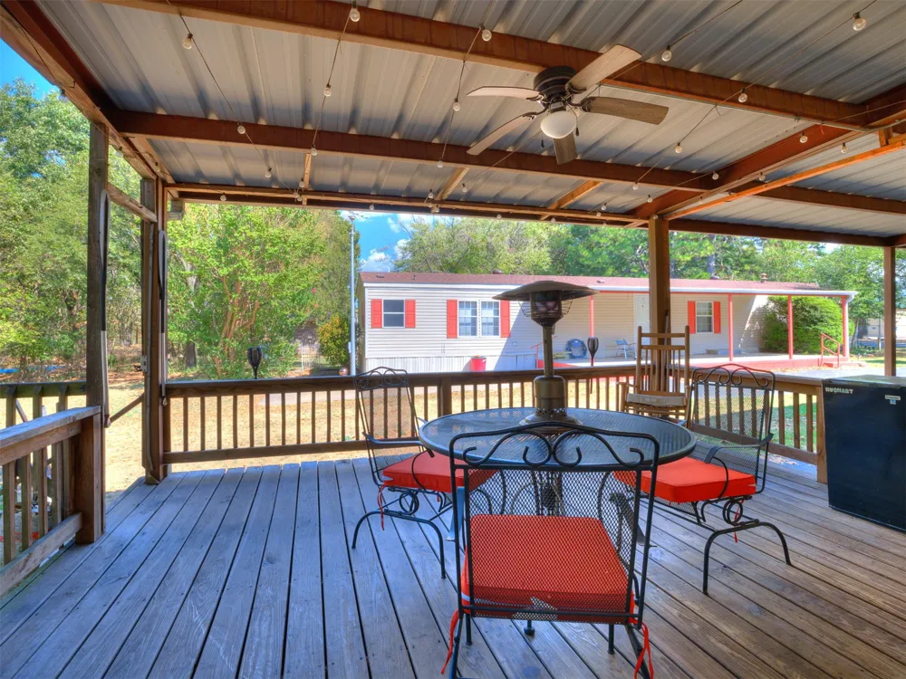 417861 E Branum S Checotah, OK 74426