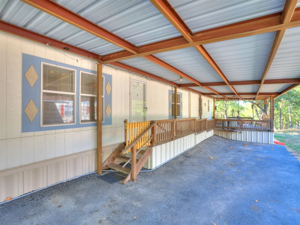 417861 E Branum S Checotah, OK 74426