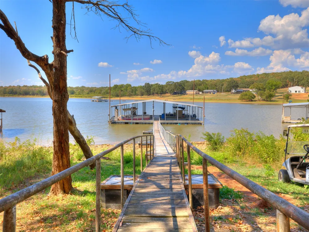 417861 E Branum S Checotah, OK 74426