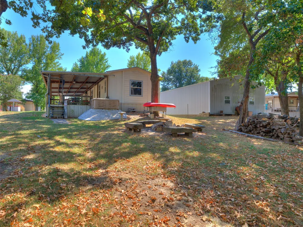 417861 E Branum S Checotah, OK 74426