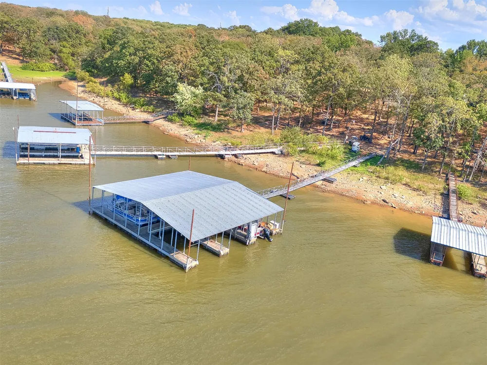 417861 E Branum S Checotah, OK 74426