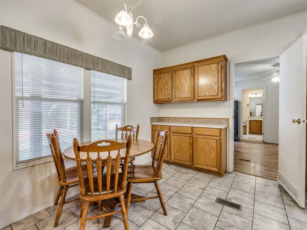 417861 E Branum S Checotah, OK 74426