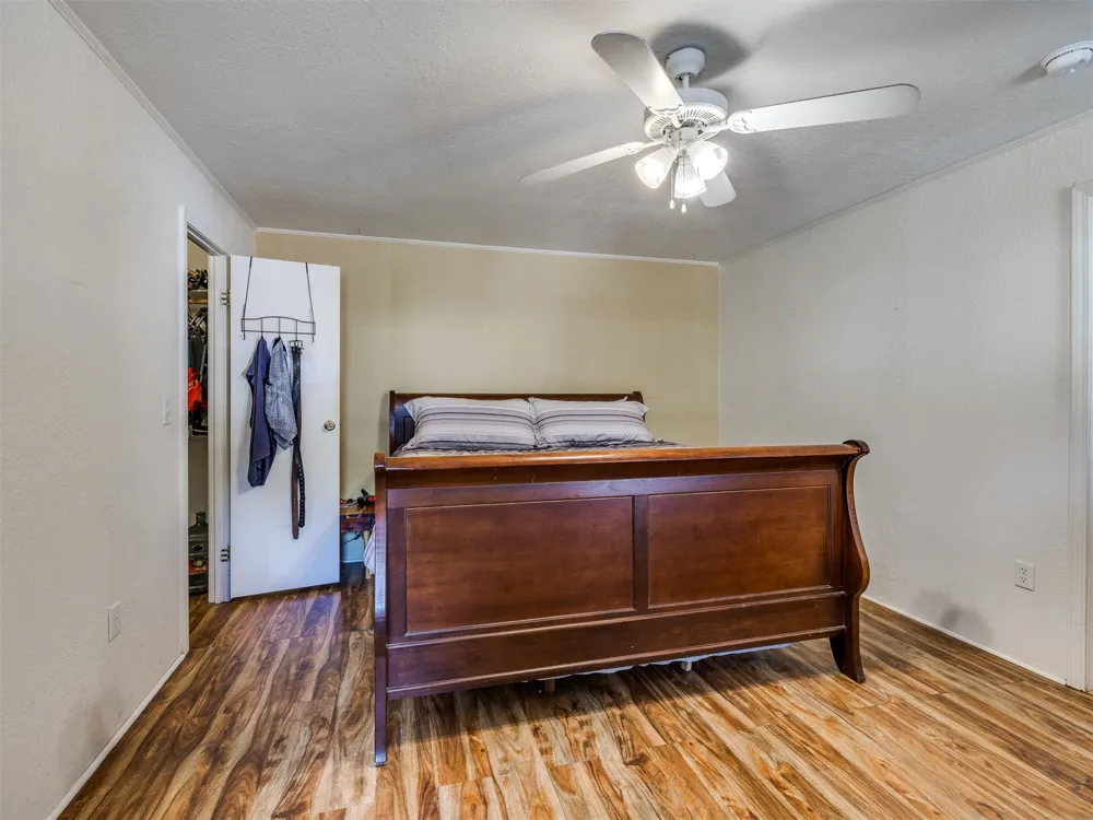 417861 E Branum S Checotah, OK 74426