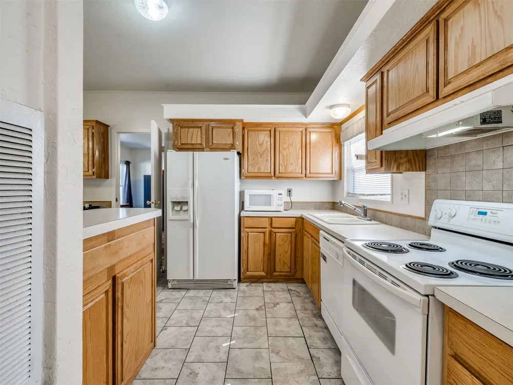 417861 E Branum S Checotah, OK 74426