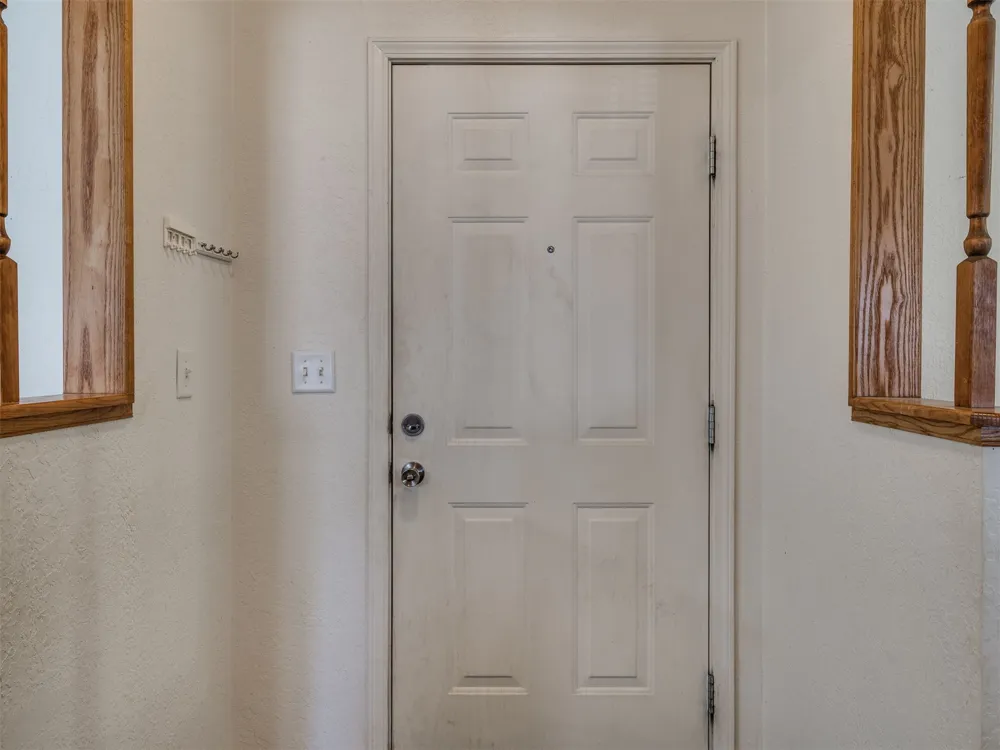 417861 E Branum S Checotah, OK 74426