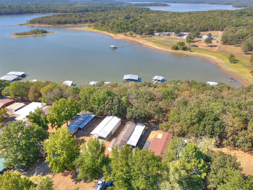 417861 E Branum S Checotah, OK 74426
