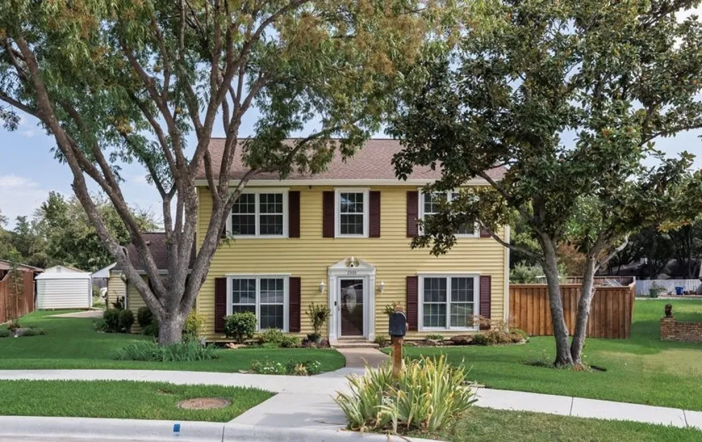 2305 Mccoy Court Carrollton, TX 75006