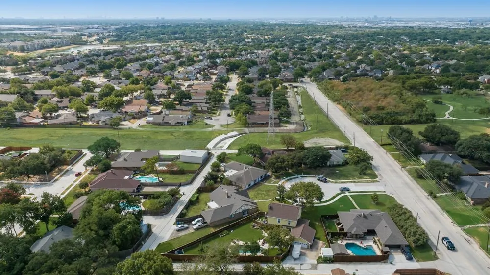 2305 Mccoy Court Carrollton, TX 75006