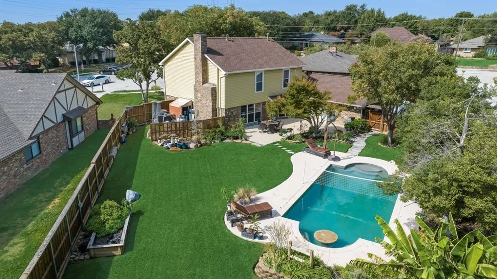 2305 Mccoy Court Carrollton, TX 75006