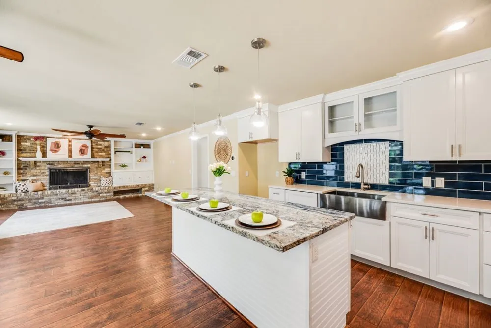 2305 Mccoy Court Carrollton, TX 75006