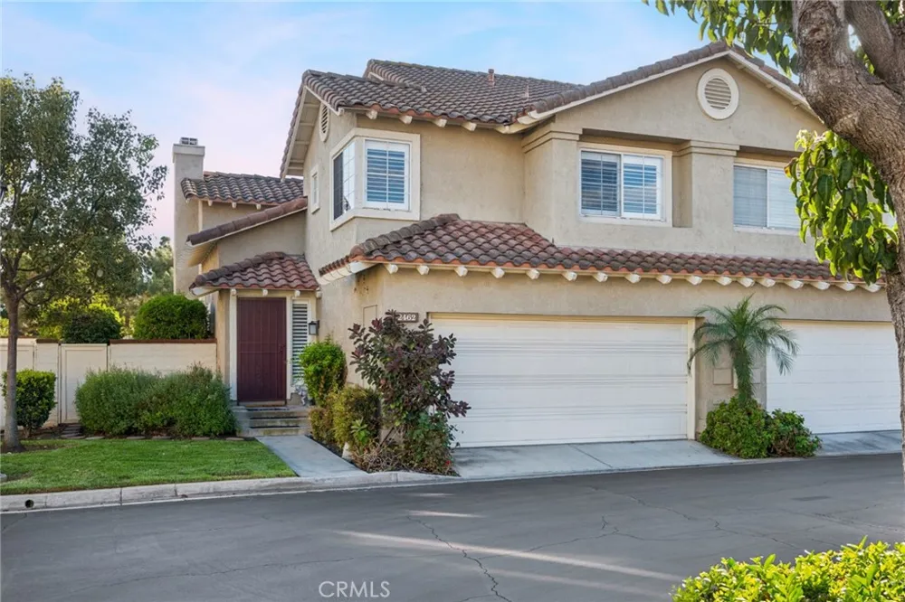 2462 Via Corella Tustin, CA 92782