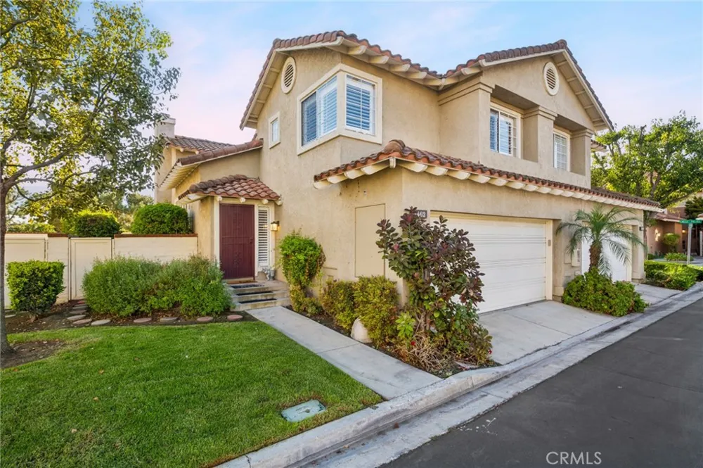 2462 Via Corella Tustin, CA 92782