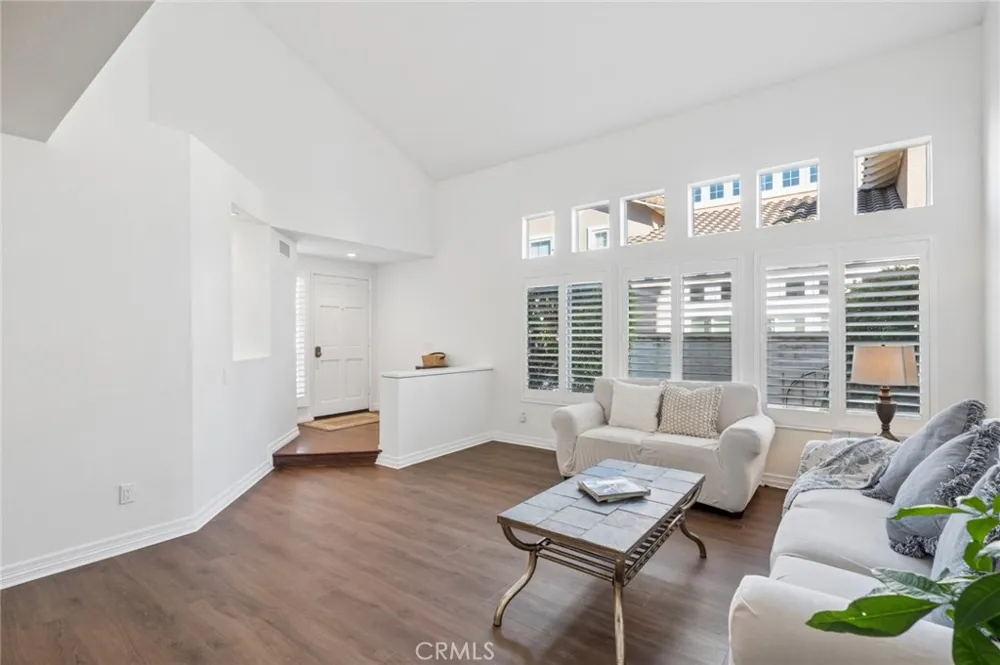 2462 Via Corella Tustin, CA 92782
