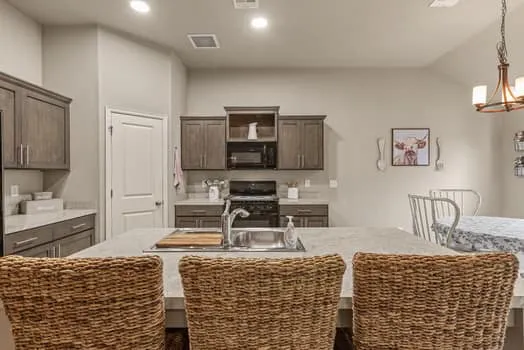 14390 S Knoxville Avenue Bixby, OK 74008