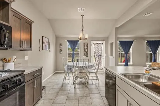14390 S Knoxville Avenue Bixby, OK 74008