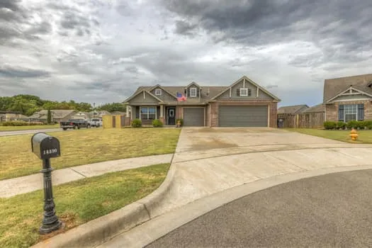 14390 S Knoxville Avenue Bixby, OK 74008