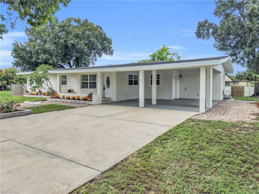 4301 New Street Fort Myers, FL 33905