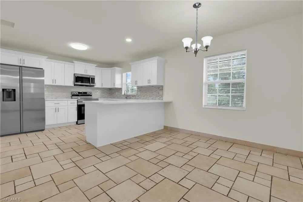 4301 New Street Fort Myers, FL 33905