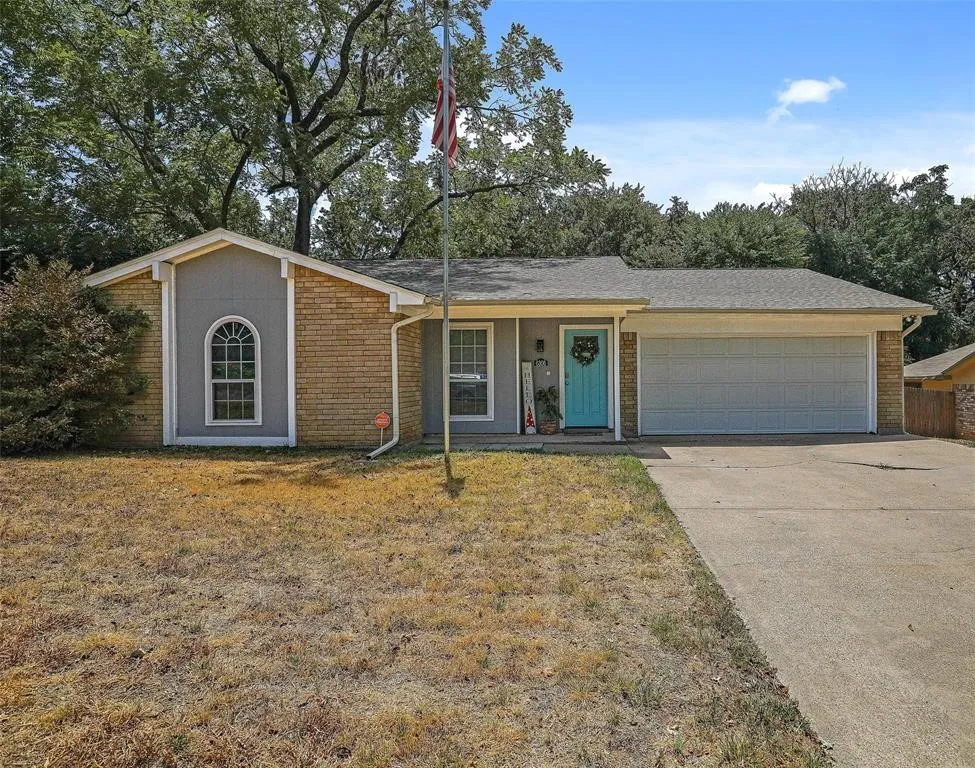 6306 Orchard Hill Drive Arlington, TX 76016