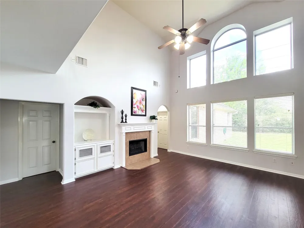 17715 Laguna Trail Drive Houston, TX 77095