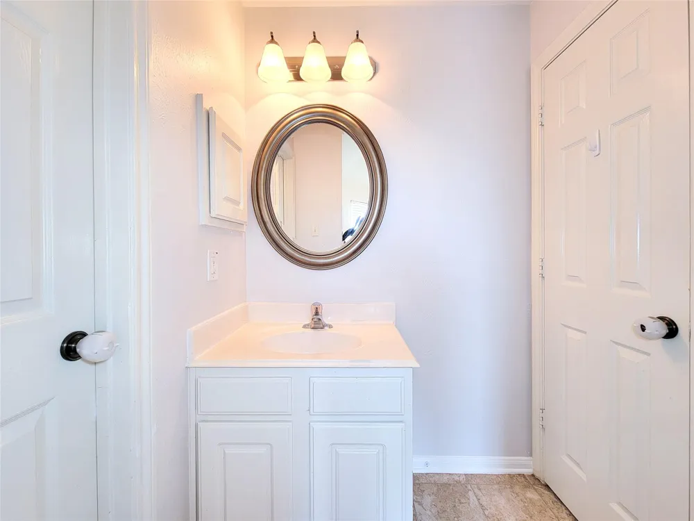 17715 Laguna Trail Drive Houston, TX 77095