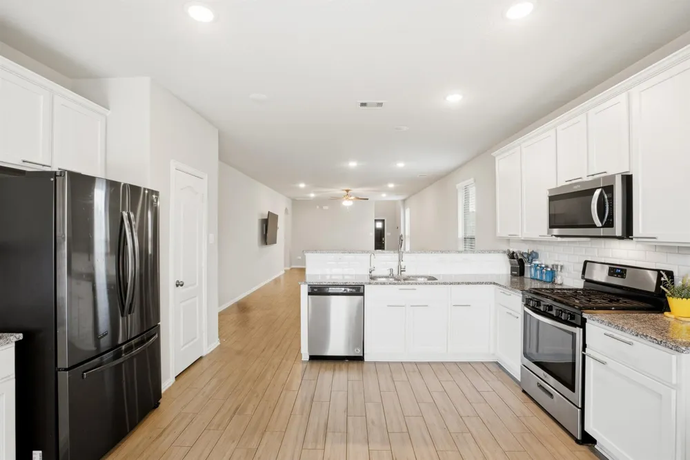 7419 French Quarter Court Fulshear, TX 77441