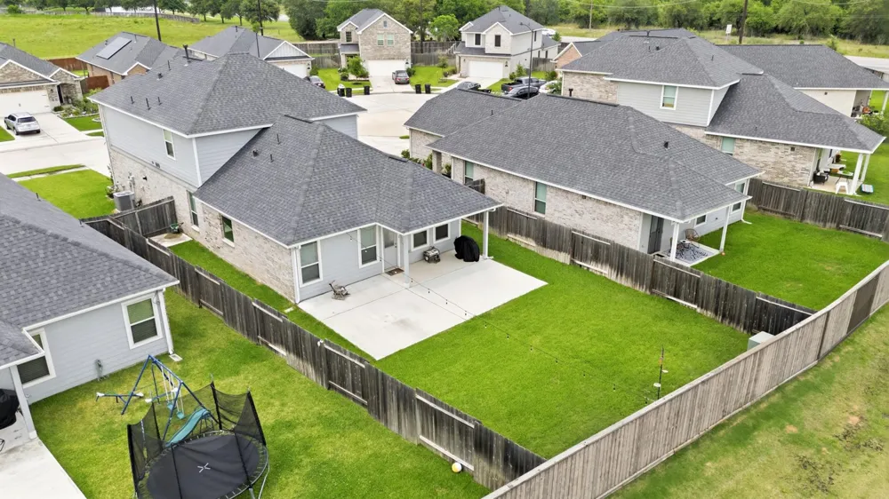 7419 French Quarter Court Fulshear, TX 77441