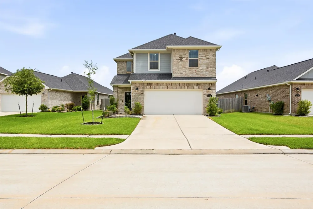 7419 French Quarter Court Fulshear, TX 77441