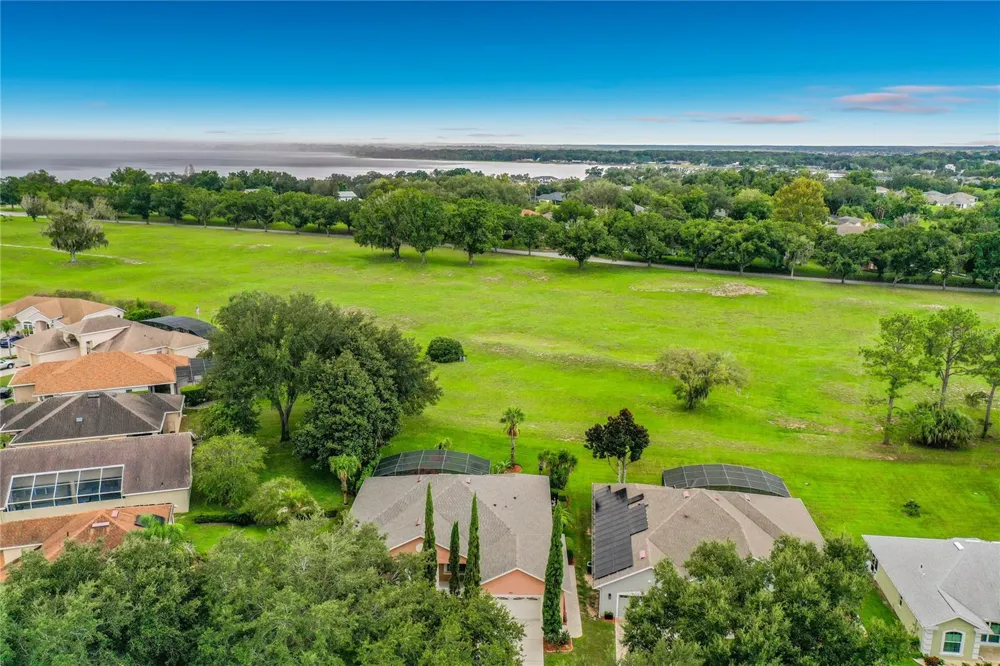 9833 SPRING LAKE DRIVE Clermont, FL 34711