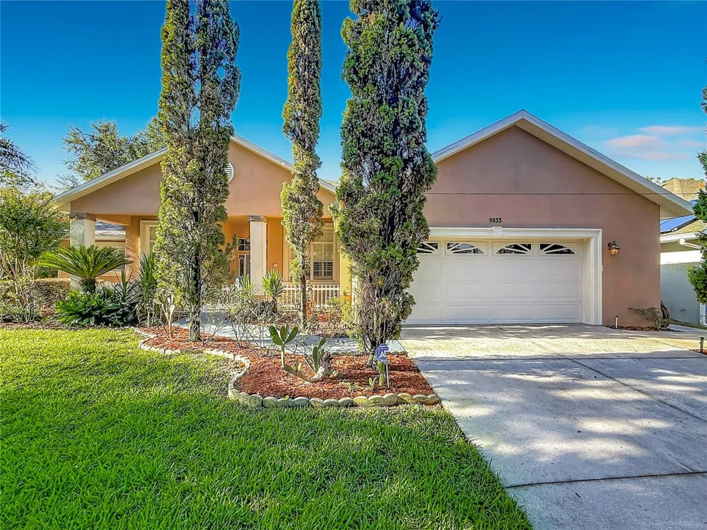 9833 SPRING LAKE DRIVE Clermont, FL 34711