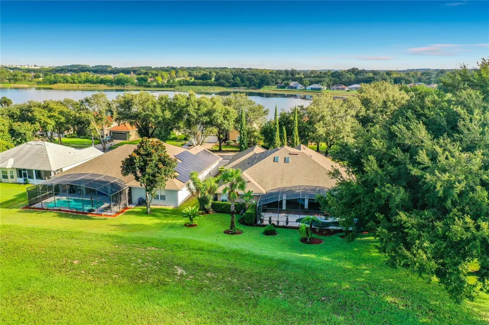 9833 SPRING LAKE DRIVE Clermont, FL 34711