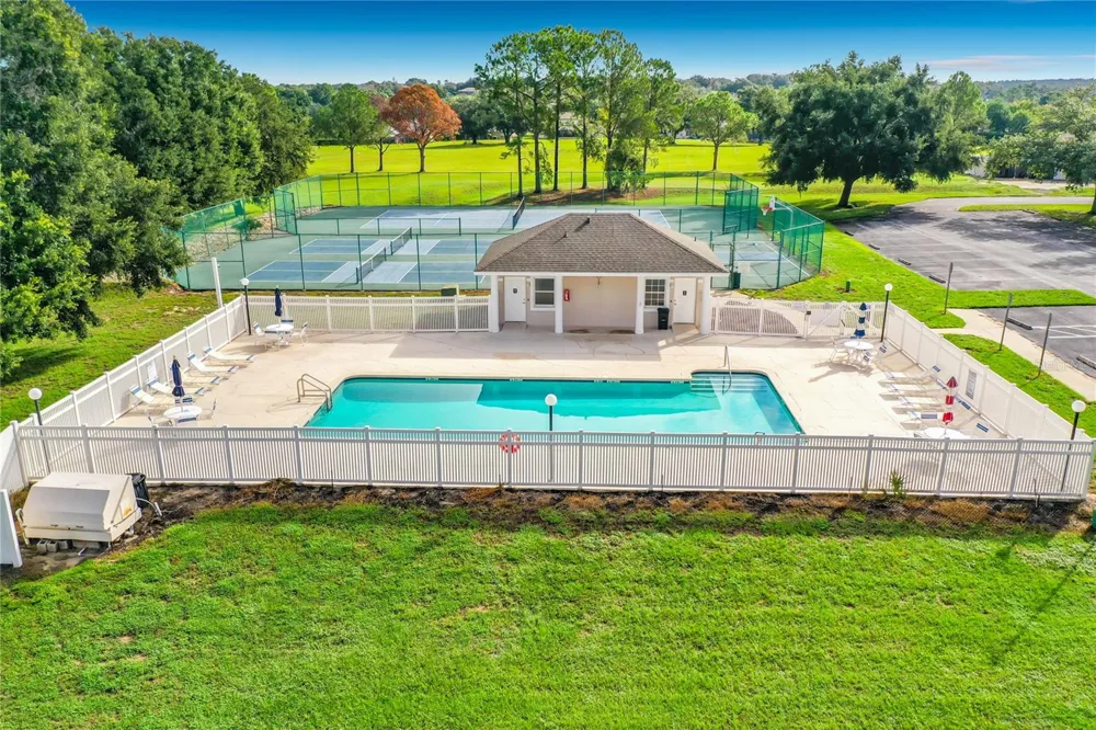 9833 SPRING LAKE DRIVE Clermont, FL 34711