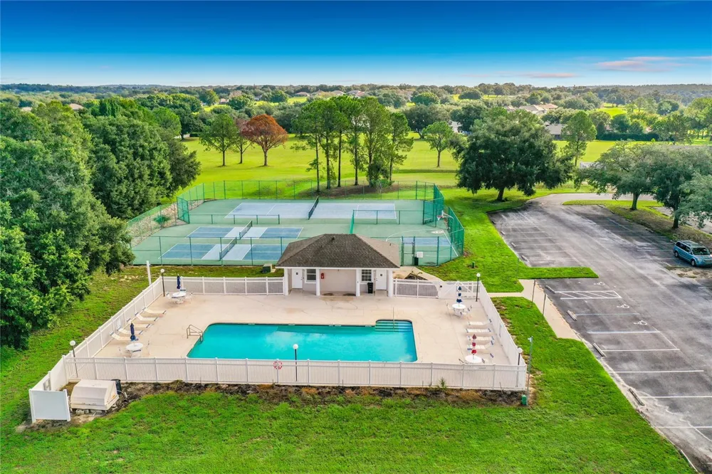 9833 SPRING LAKE DRIVE Clermont, FL 34711