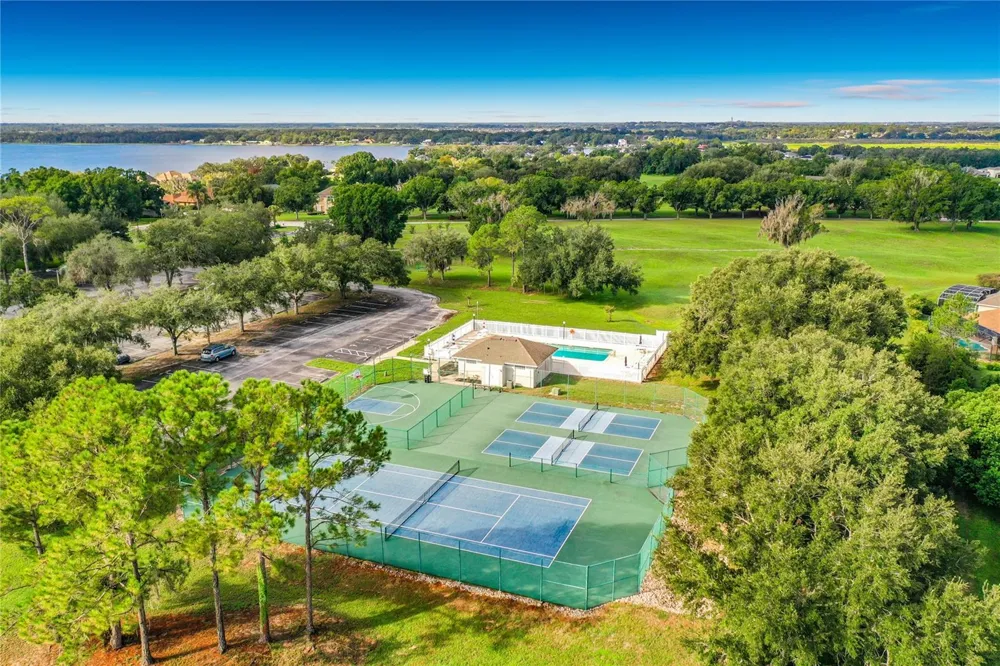 9833 SPRING LAKE DRIVE Clermont, FL 34711