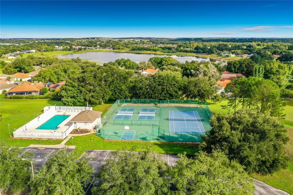 9833 SPRING LAKE DRIVE Clermont, FL 34711