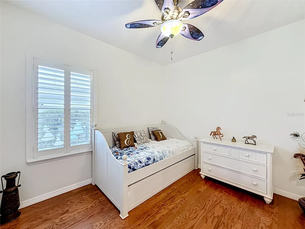 9833 SPRING LAKE DRIVE Clermont, FL 34711