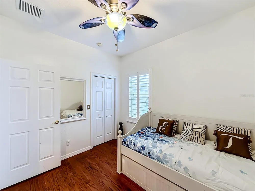 9833 SPRING LAKE DRIVE Clermont, FL 34711