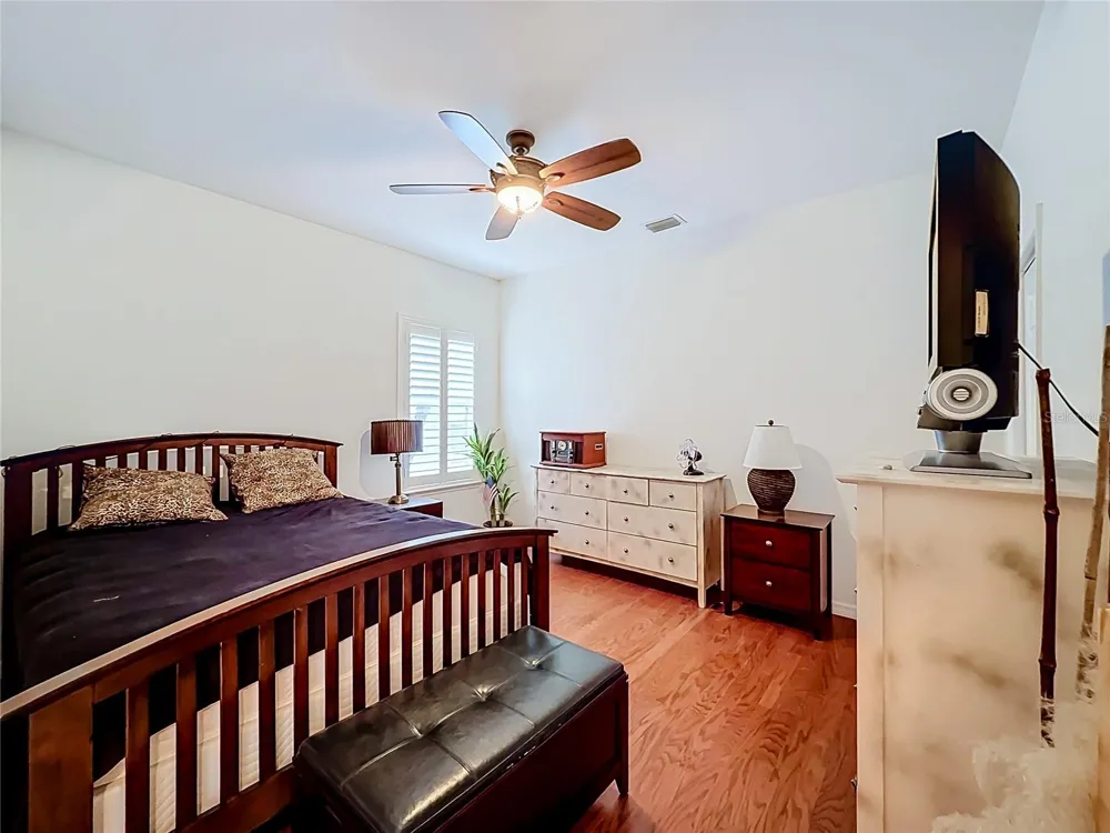 9833 SPRING LAKE DRIVE Clermont, FL 34711