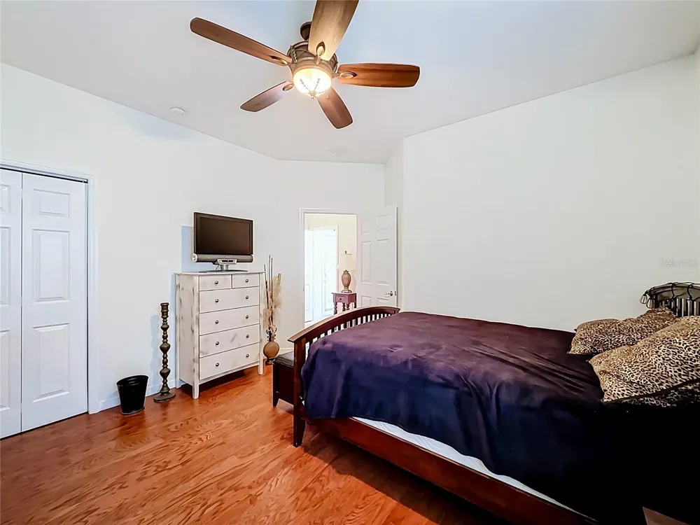 9833 SPRING LAKE DRIVE Clermont, FL 34711