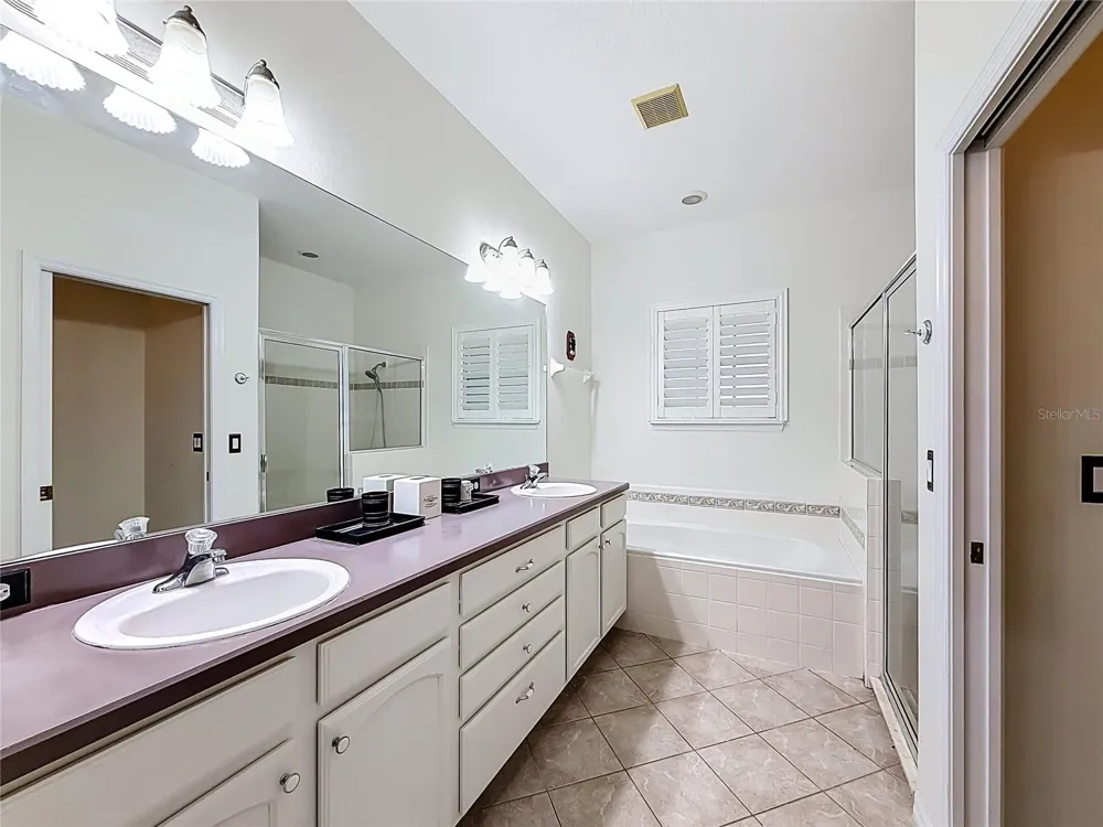 9833 SPRING LAKE DRIVE Clermont, FL 34711