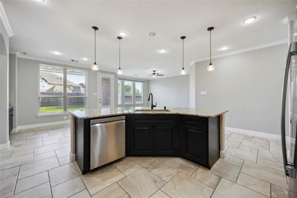 13318 Cameron Reach Drive Tomball, TX 77377