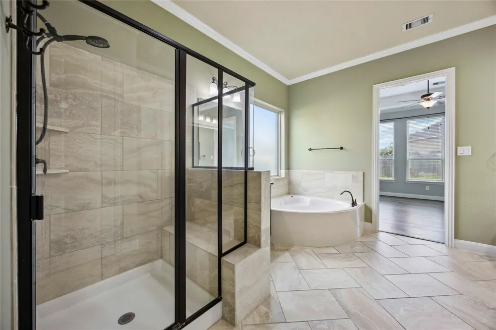13318 Cameron Reach Drive Tomball, TX 77377