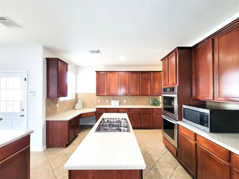 17715 Laguna Trail Drive Houston, TX 77095