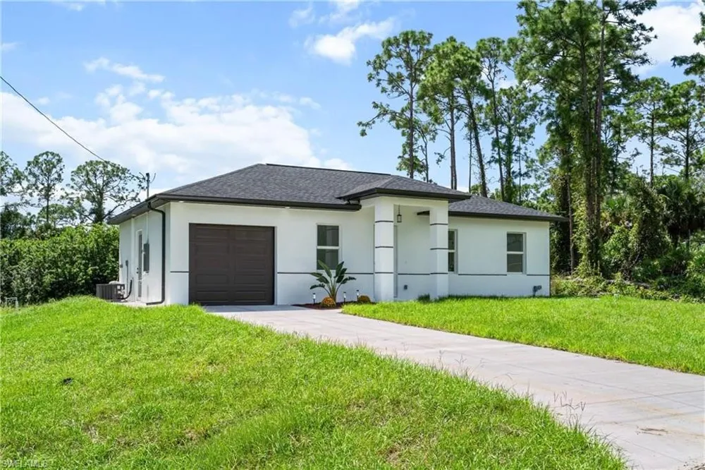 936 Anthony Street E Lehigh Acres, FL 33974