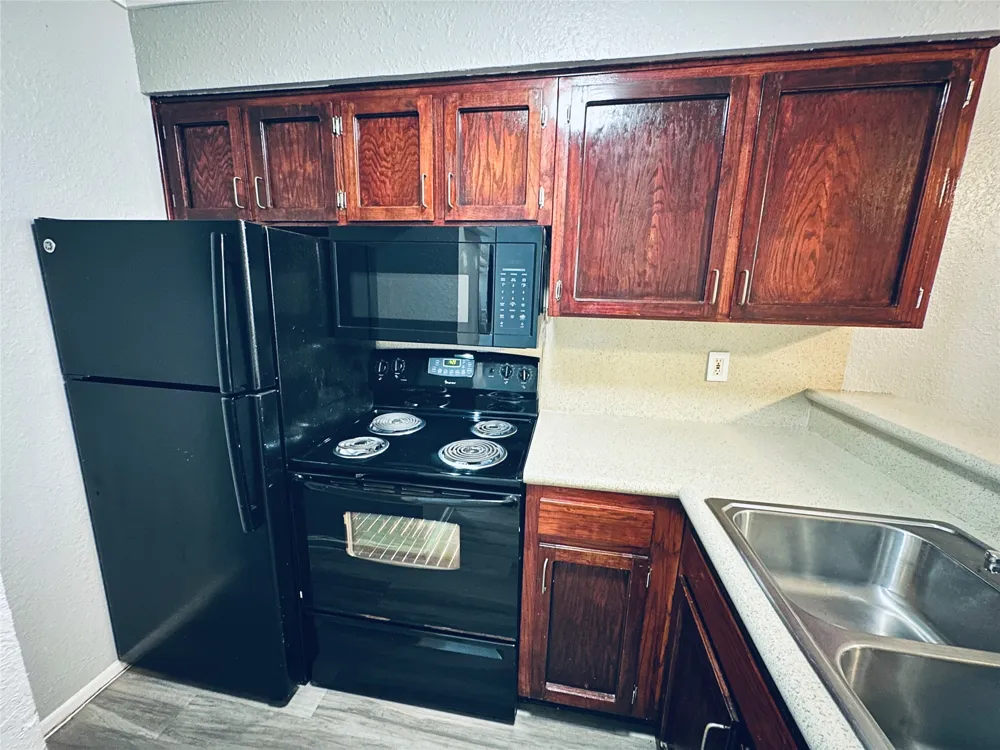 3702 S Second Street #114 Austin, TX 78704
