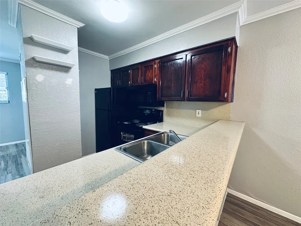 3702 S Second Street #114 Austin, TX 78704