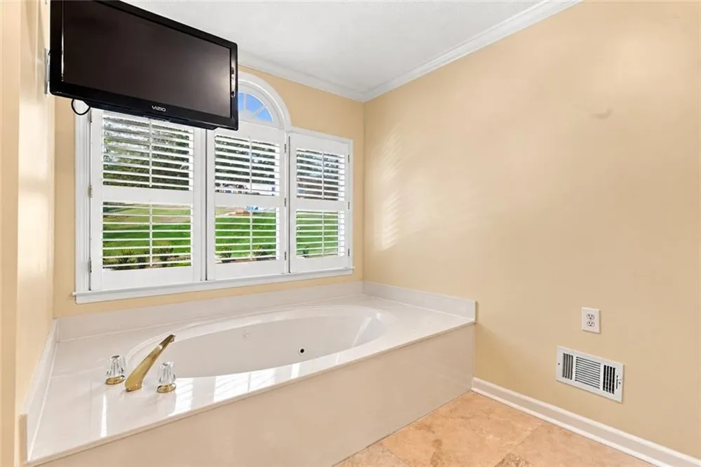 4080 Stony River Way Snellville, GA 30039